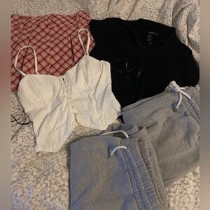 Forever 21 bundle size small tops and pants